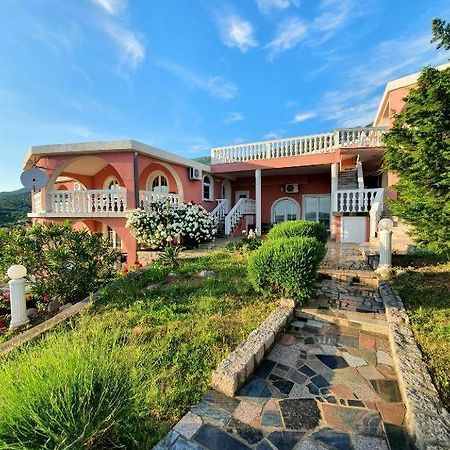 Villa Lilly 2 Цезарица Екстериор снимка