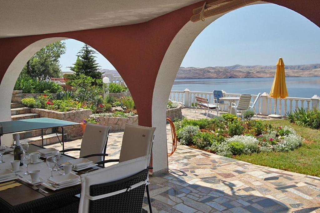 Villa Lilly 2 Цезарица Екстериор снимка