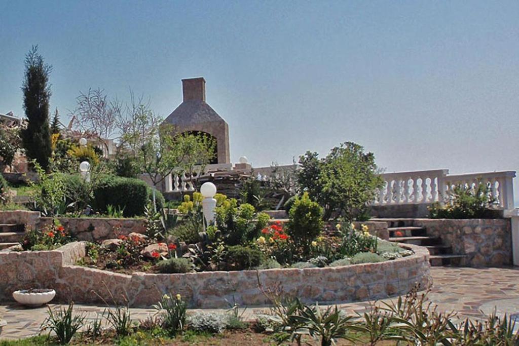 Villa Lilly 2 Цезарица Екстериор снимка